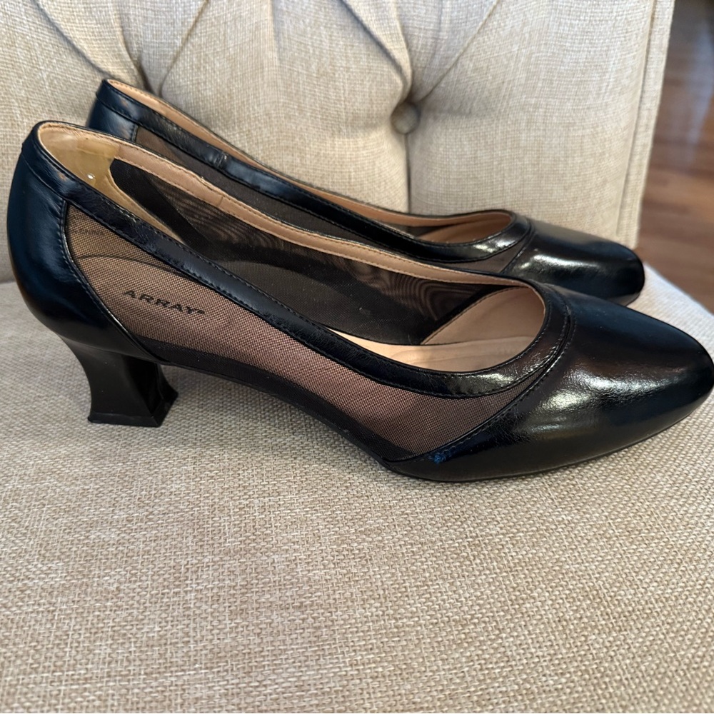 Array Women's Glossy Black Heels